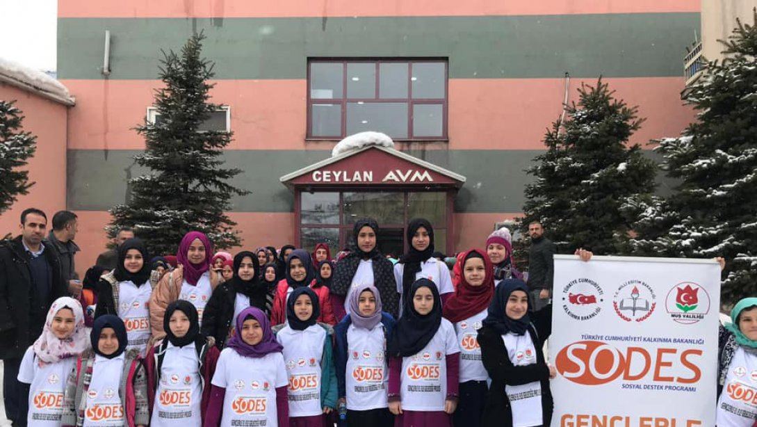 SODES Projesi Kapsamında Said Nursi İmam Hatip Ortaokulu Öğrencileri Sinema Etkinliği Düzenlendi