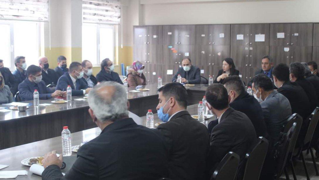 Sayın Kaymakamımız Kübra DEMİRER Okul Müdürleri ile Toplantı Yaptı
